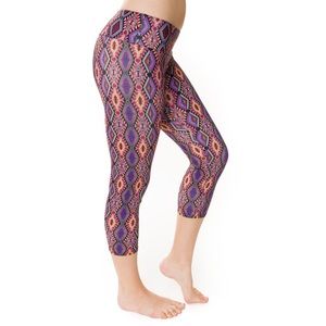 Onzie “Sedona” 202 Capri Yoga Leggings